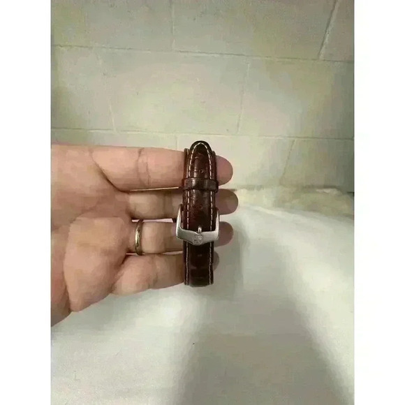 Swiss Army Wenger S.A.K Design Ladies Leather Band Watch Date Dial - Picture 2 of 10